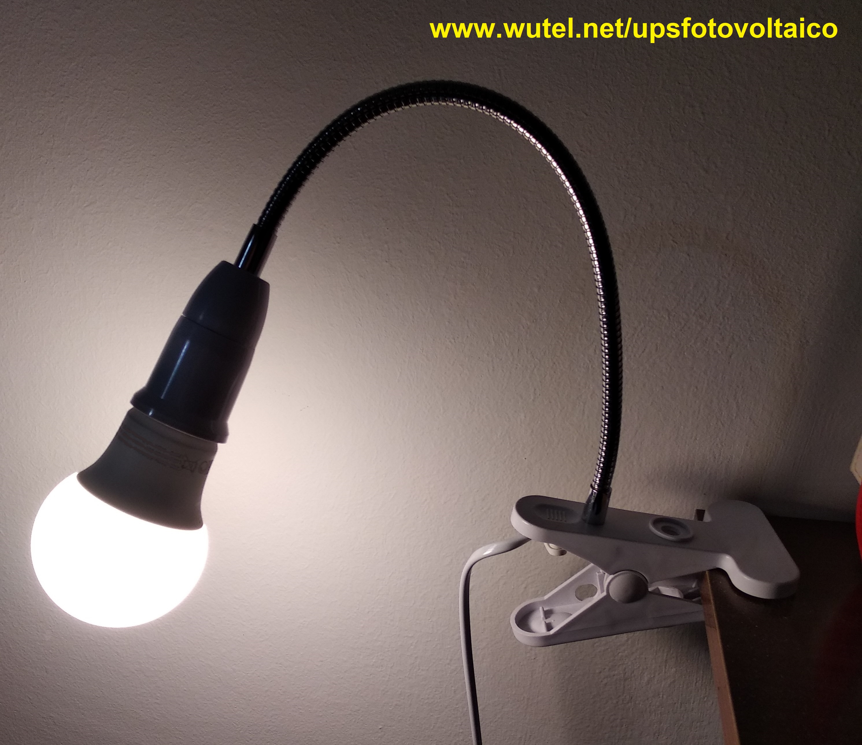 illuminazione con lampadina LED